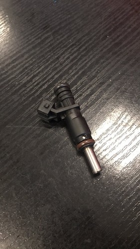 BMW 5 Touring E60 E61 Einspritzdüse 7531634