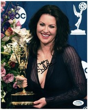 Megan Mullally Signed Autographed 8x10 Photo ACOA