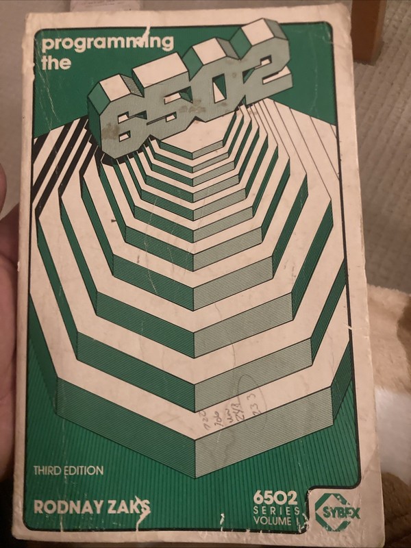 Programming the 6502 by Rodnay Zaks Sybex Publishing Vintage Computer Book