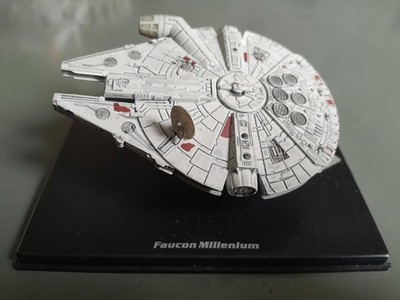 Star Wars - Schiffe und Fahrzeug Nr. 1: Millennium Falke + Booklet