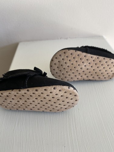Old Navy Baby Moccasin 3-6 Months Black - Bild 3 von 3