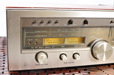 Luxman R-1050 AM/FM Receiver 動作品　アンプ Luxman R-1050 AM/FM Receiver 動作品 アンプ