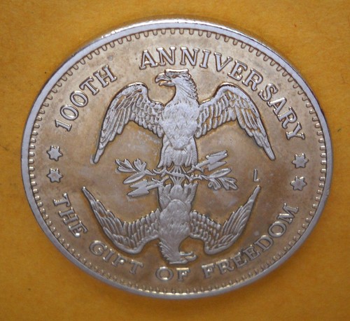 statue of liberty token new york ny usa medallio