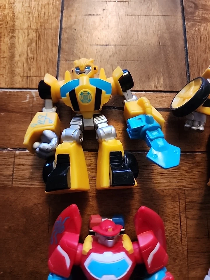 Figuras Hasbro Rescue Bots Transformers: Lote de 10 Bumblebee Optimus 3,5 pulgadas Foto 2 de 4