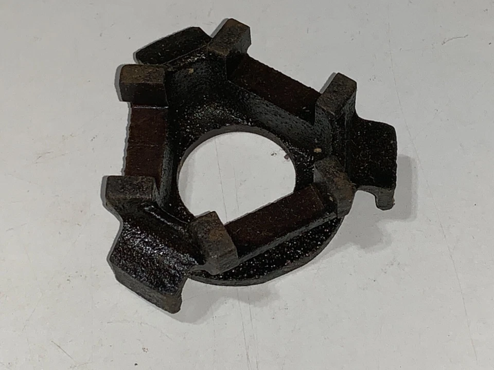 1935 - 1938 PONTIAC CLUTCH RELEASE THROWOUT BEARING PLATE NOS-R 497087 - Imagem 4 de 4