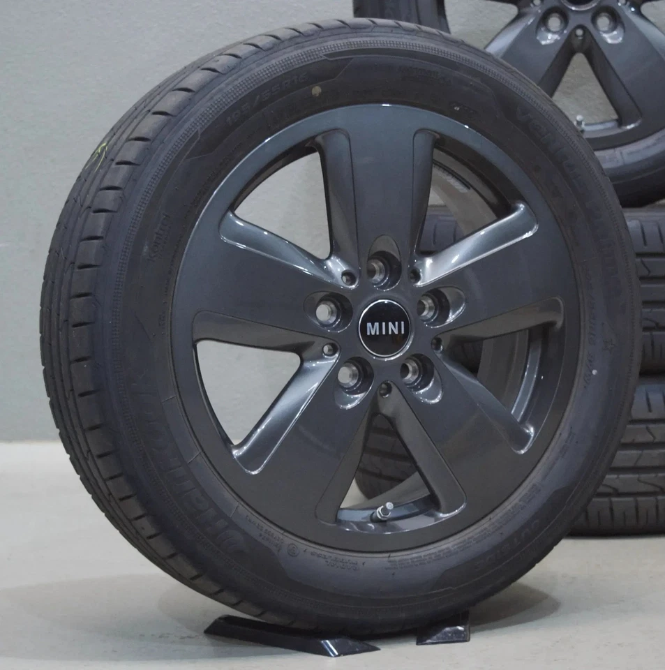 Original Mini Cooper F55 F56 F57 16 Zoll Sommerreifen 517 Reifen +6mm DOT20' - Bild 2 von 4