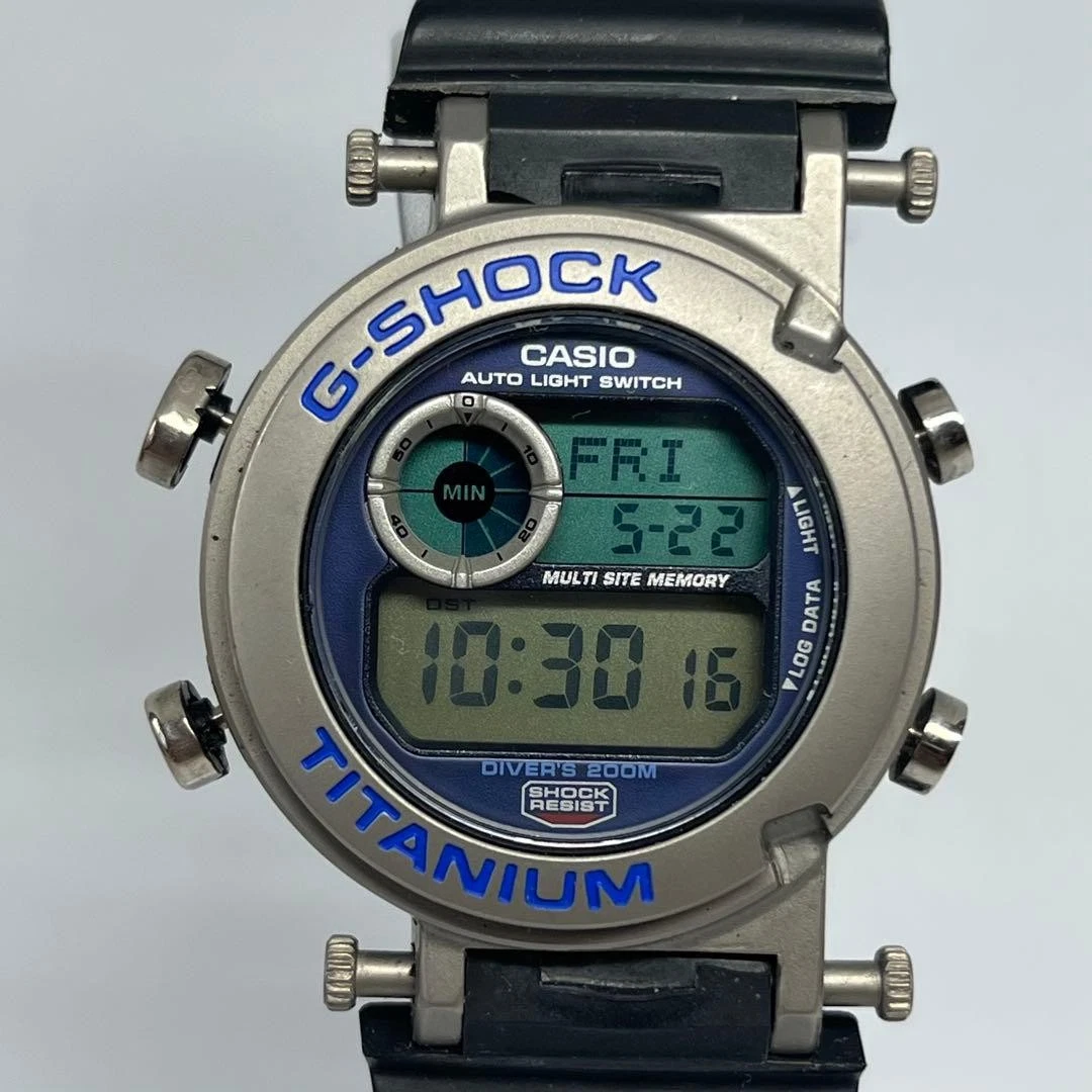 Preços baixos em Caixa de titânio G-SHOCK FROGMAN relógios de