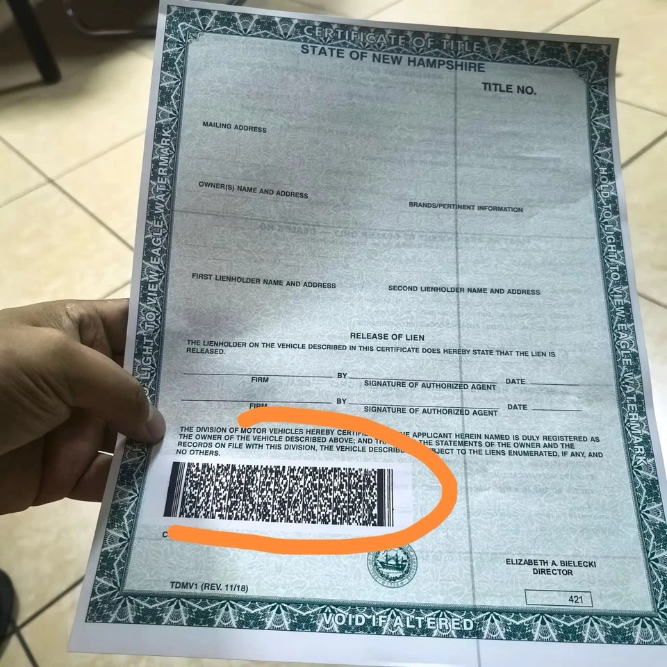 Título de auto/vehículo - Todas las características de seguridad Foto 3 de 4