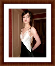 Emma Myers 8.5 x 11 Candid Color Unframed Photograph Collectable Art Print