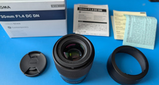 Sigma 30mm f/1.4 DC DN Contemporary Sony E Mount Lens w/box and filter