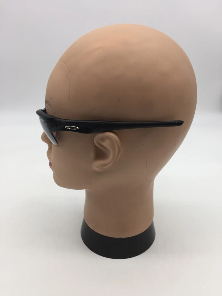 Gafas de sol Oakley de diseño con montura negra mate 60-20-135 lentes grises Foto 4 de 4