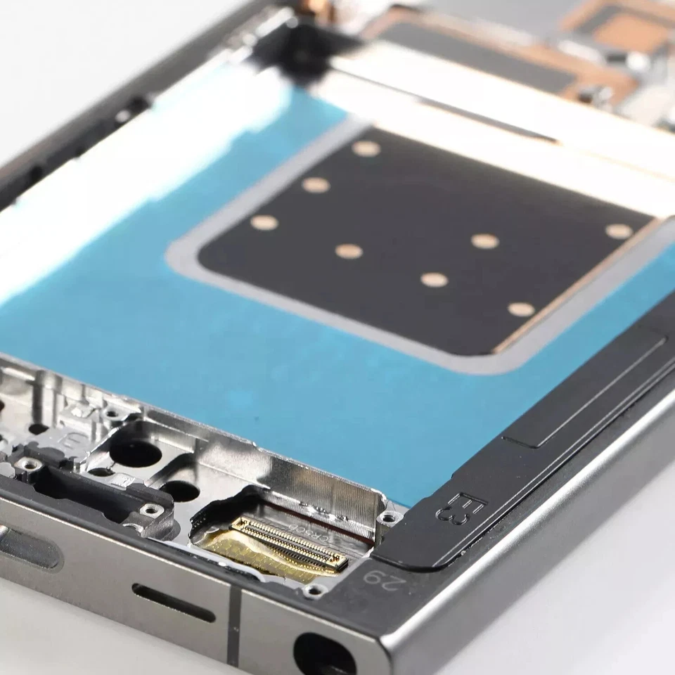 Pantalla táctil Ultra LCD Samsung Galaxy S24 OEM con marco - (SM-S928U) OLED Foto 4 de 4