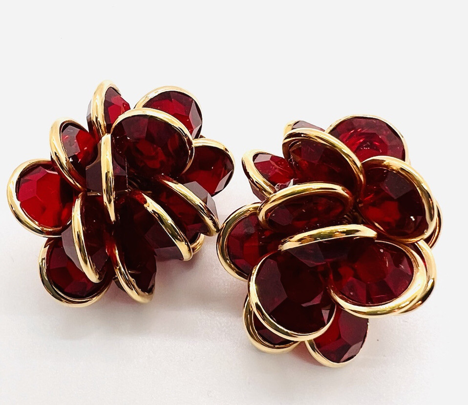 Large SWAROVSKI 3 Dimensional Bezel Set Crystal E… - image 8