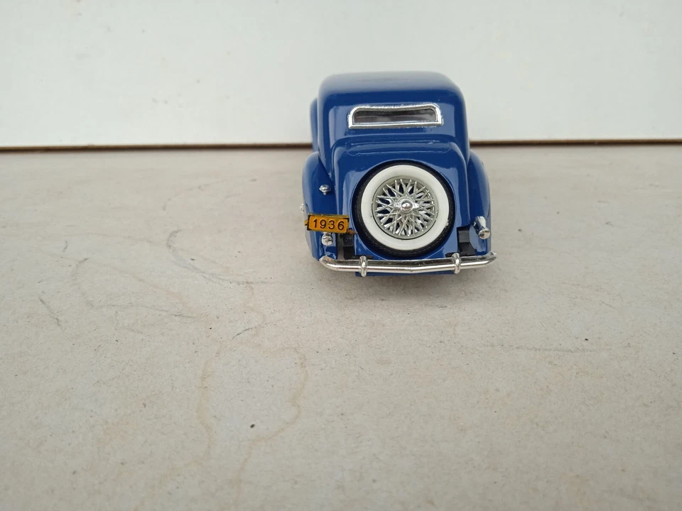 MODELLINO AUTO RIO 1972 *DELAHAYE 135 M*  1938 - SCALA 1/43 - AZZURRA - Immagine 4 di 4