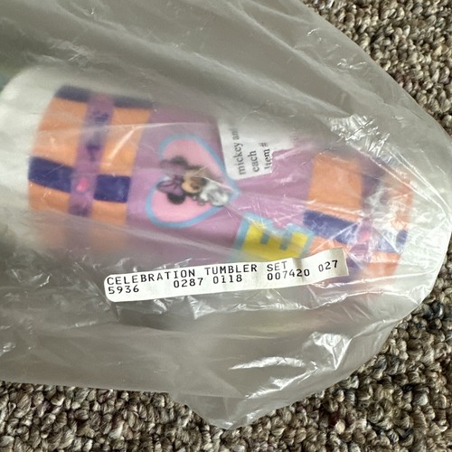 VTG Tupperware Mini Mouse Hearts & Daisy Flower Celebration Tumbler Set (4) Lids - Picture 14 of 14