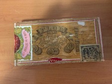 Flor De Las Zetegas y Ca Wooden Cigar Box  Flor Fina