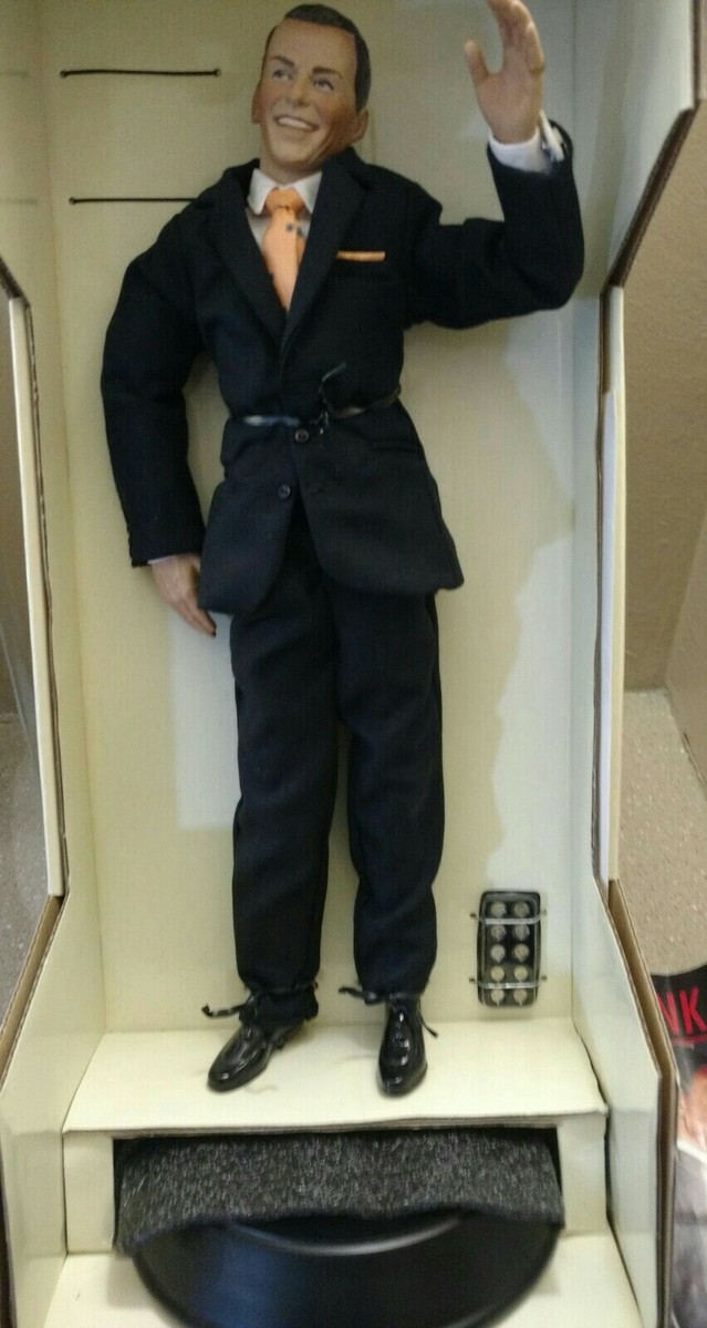 Porcelain Portrait Doll フランク　シナトラ Franklin Mint The Frank Sinatra Porcelain Music Portrait Doll In