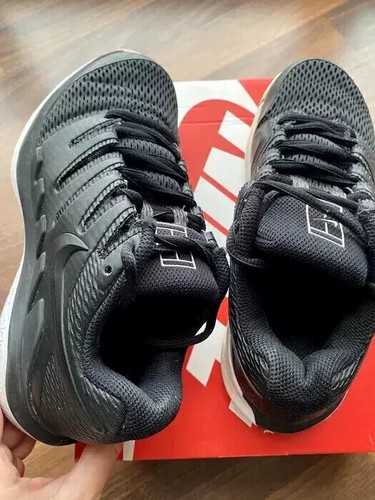 FEDERER Nike Air Zoom Vapor X HC Black AA8030-010 - US Size 4