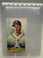 2011 Topps Kimball Champions Mini Greg Maddux Baseball Card (#KC-61)