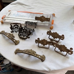 Lot Of Vintage Dresser Drawer Pulls & Hardware Cabinet Antique Handles Brass
