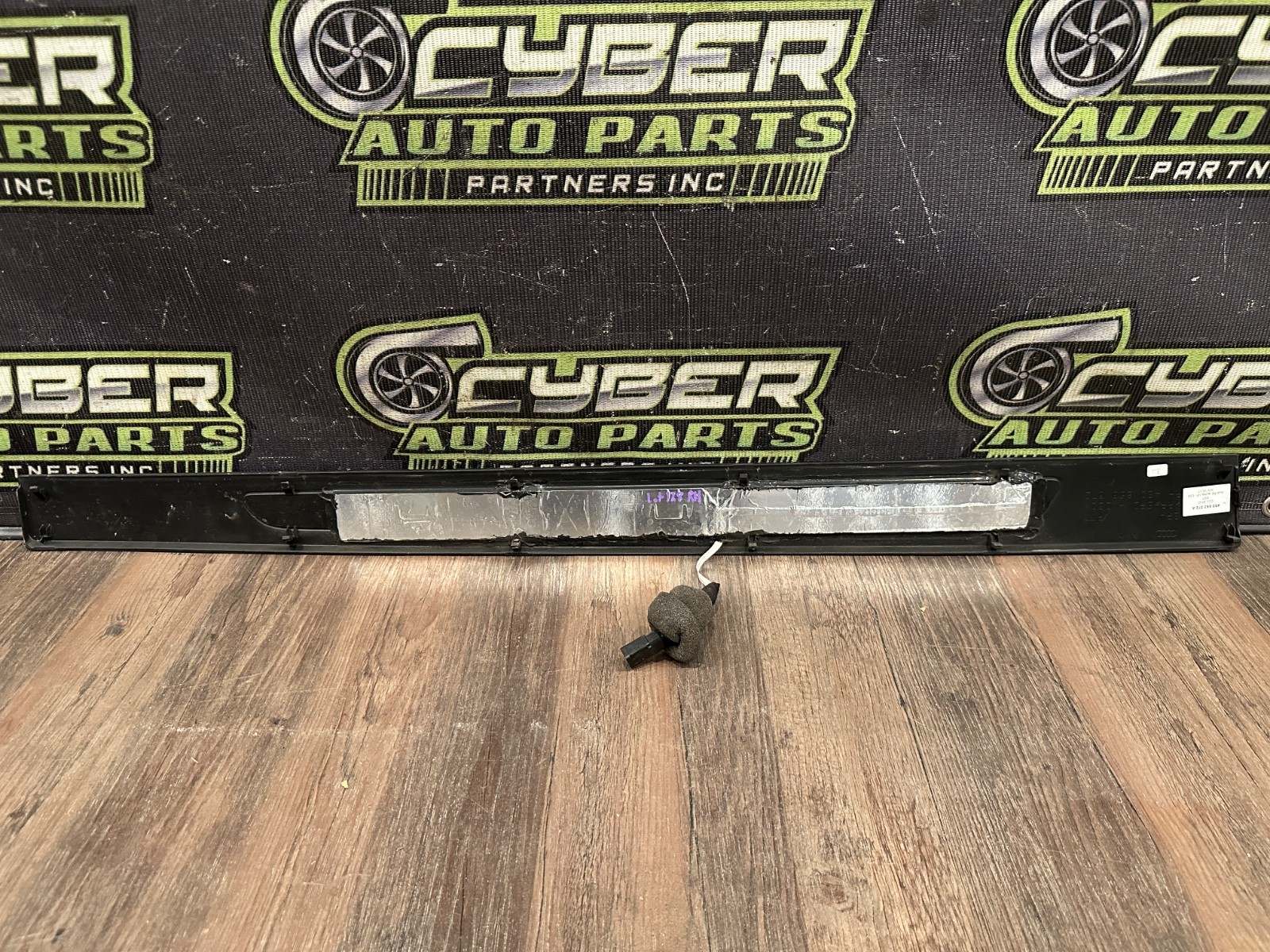 2017 AUDI R8 LEFT RIGHT SCUFF KICK PLATES OEM *SCUFFS/TAB 6,7,11,15,16*