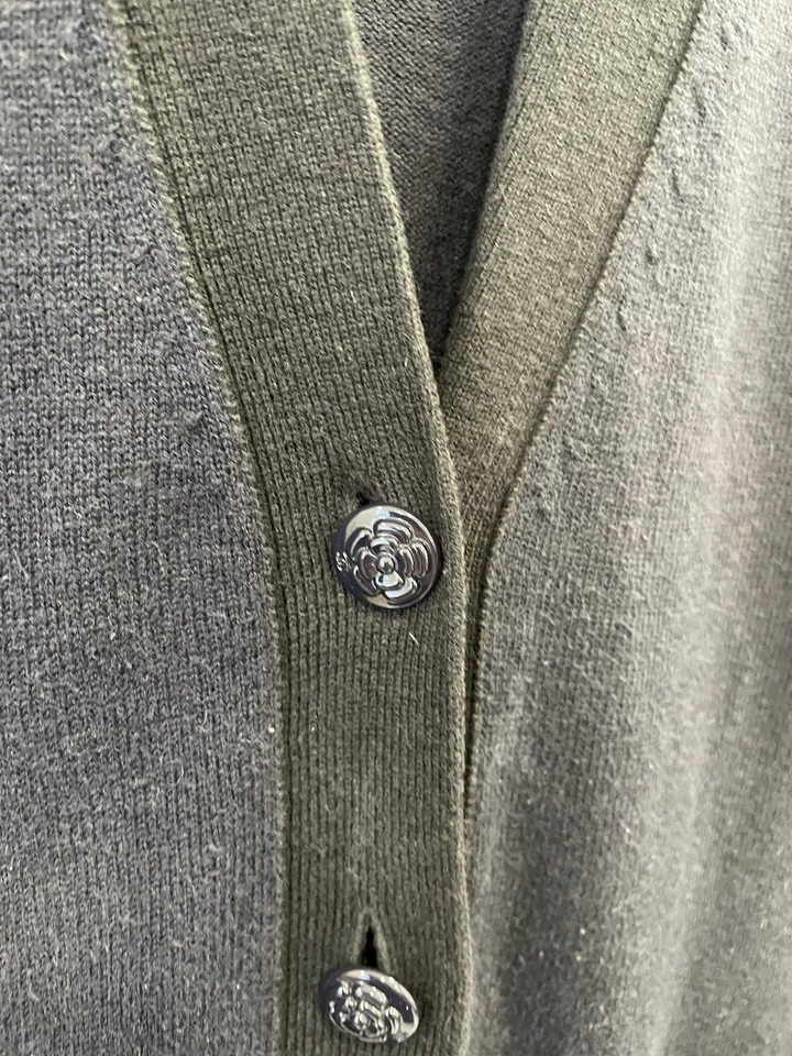 Y# 香奈儿制服纽扣前针织背心 XS 海军蓝无袖开衫口袋 — 第 4/4 张图片