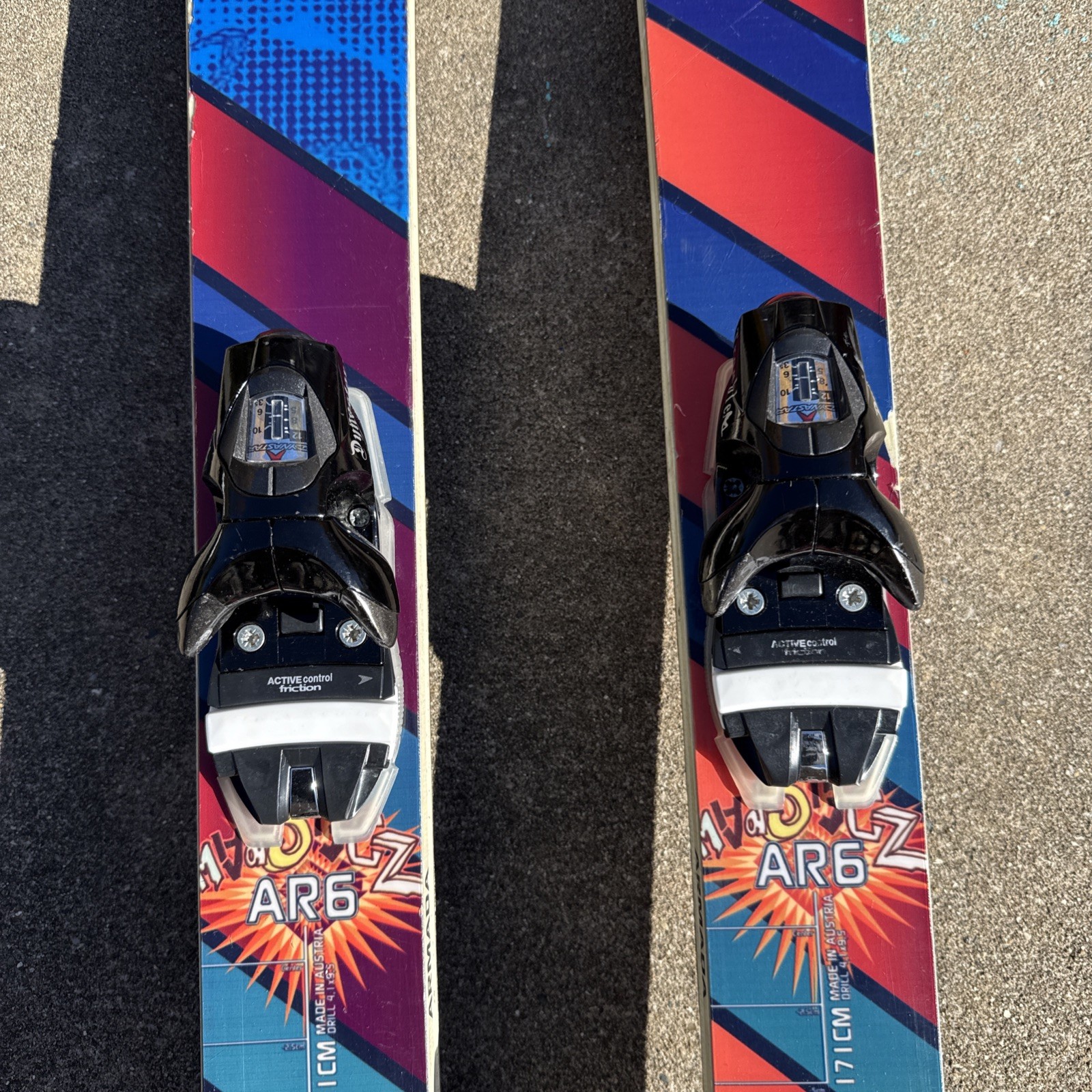 Armada AR6 171cm Skis With Dynastar Bindings  With Dakine Travel Bag