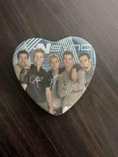 N Sync Heart-Shaped Collectible Tin Box &copy;2000 Zeeks, Inc. Rock & Pop