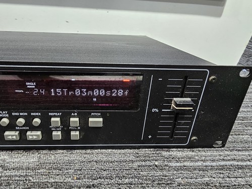 K658 Denon DN-C630 Broadcast CD Player XLR Ausgänge symmetrisch Analog Audio XLR - Bild 5 von 15