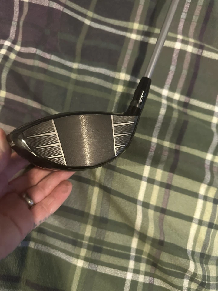 Titleist GT1 Driver / 10 Degree / Regular Flex Fujikura Air Speeder 40 Shaft - Image 2 of 4
