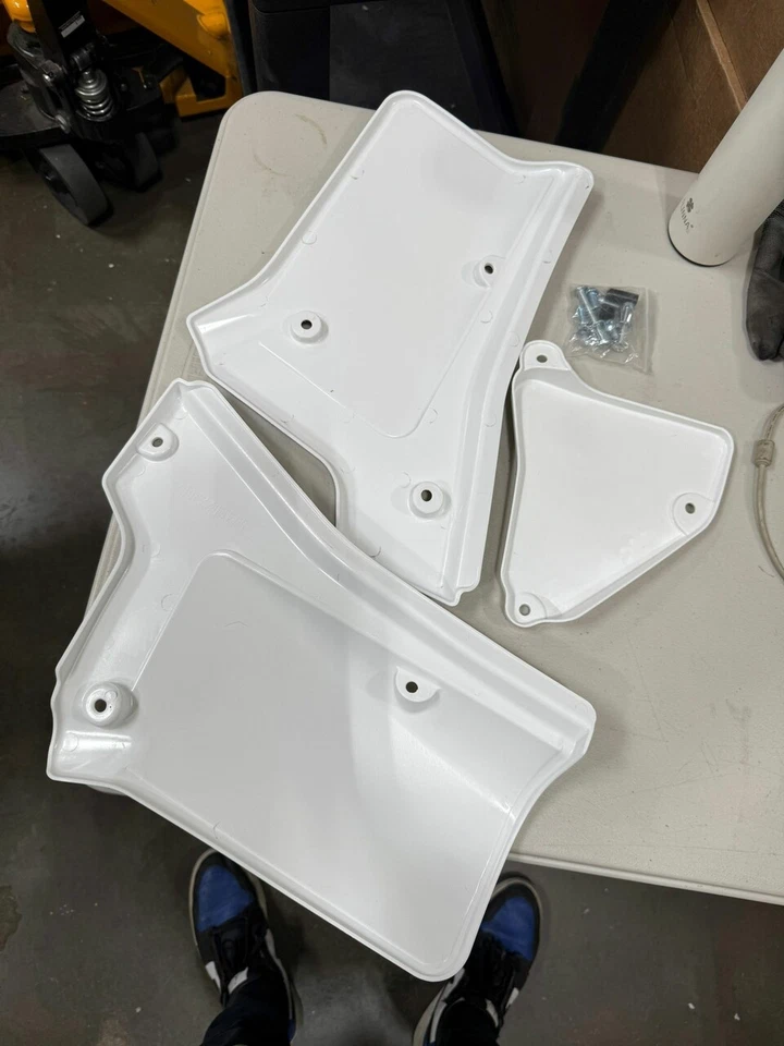 1 Pair of Side Panels Covers Replaced For Honda 1984-2003 XR200R 1984-85 XR250R Foto 3 de 3