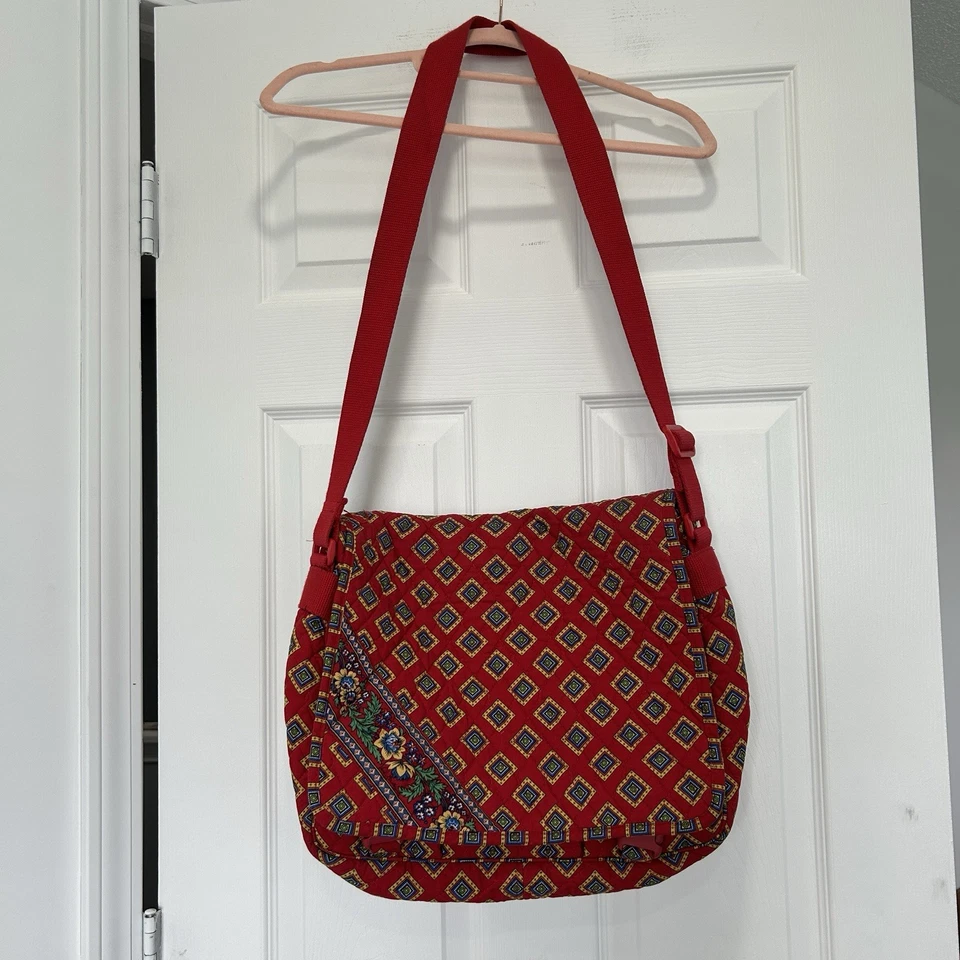 Vera Bradley Retired 2004 Villa Red Pattern Quilted Crossbody Messenger Tote EUC - Image 2 of 4