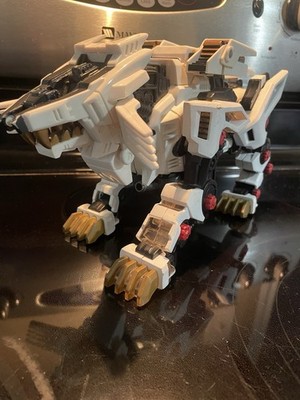 2002 Zoids Command Wolf Figure TOMY Hasbro White Black Mech Robot 5  For Parts!
