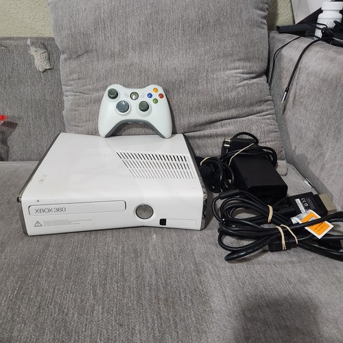 Console Xbox 360 Modèle 1439 - Hors Service / Pour Pièces Détachées