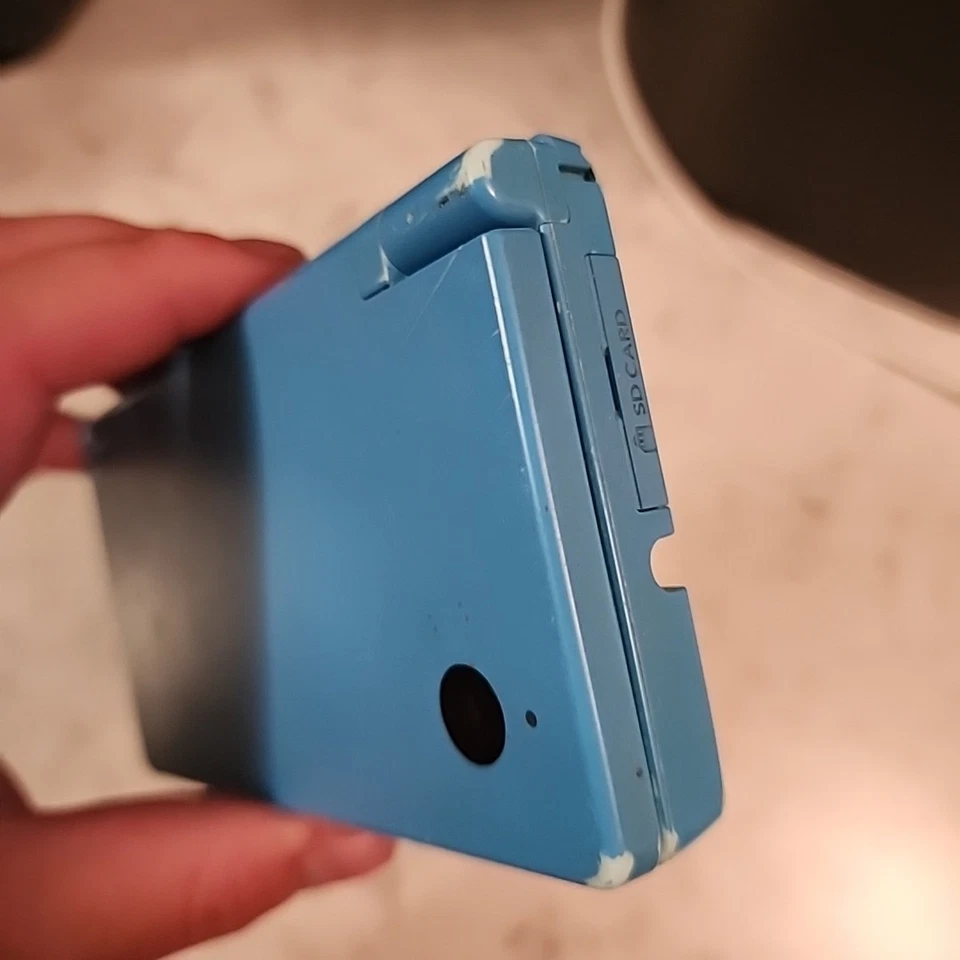 READ TEAL BLUE Nintendo DSi Handheld Game System for Parts/Repair - Image 4 of 4