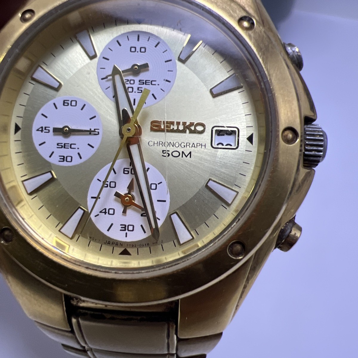 Seiko 7T92-0FX0 A0 Chronograph Gold Tone Wristwatch needs battery