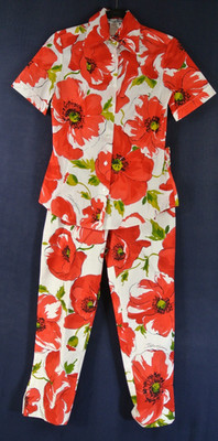 NEW, Dolce & Gabbana Floral Set in Multicolor Sz 38 #DD25