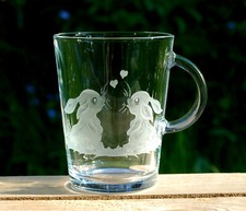 Sch&ouml;ne Teetasse mit Hase Kaninchen Herz echt Handgeschliffen