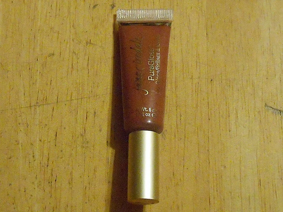 1 tubo JANE IREDALE BRILLO PURO BRILLO LABIAL MIEL sin sellar brillo puro DESCONTINUADO Foto 3 de 3