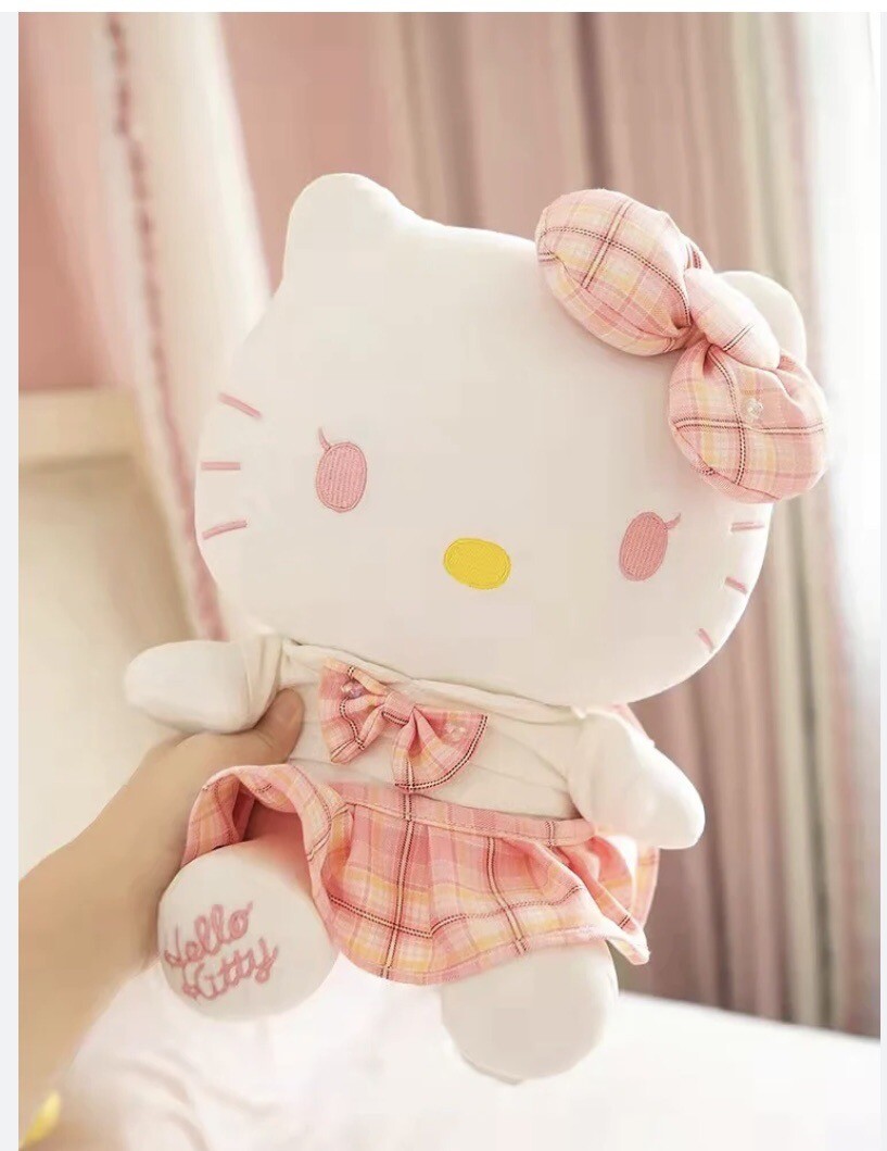 Hello Kitty Plush Doll Dress ハローキティ 希少 s-l1200.jpg