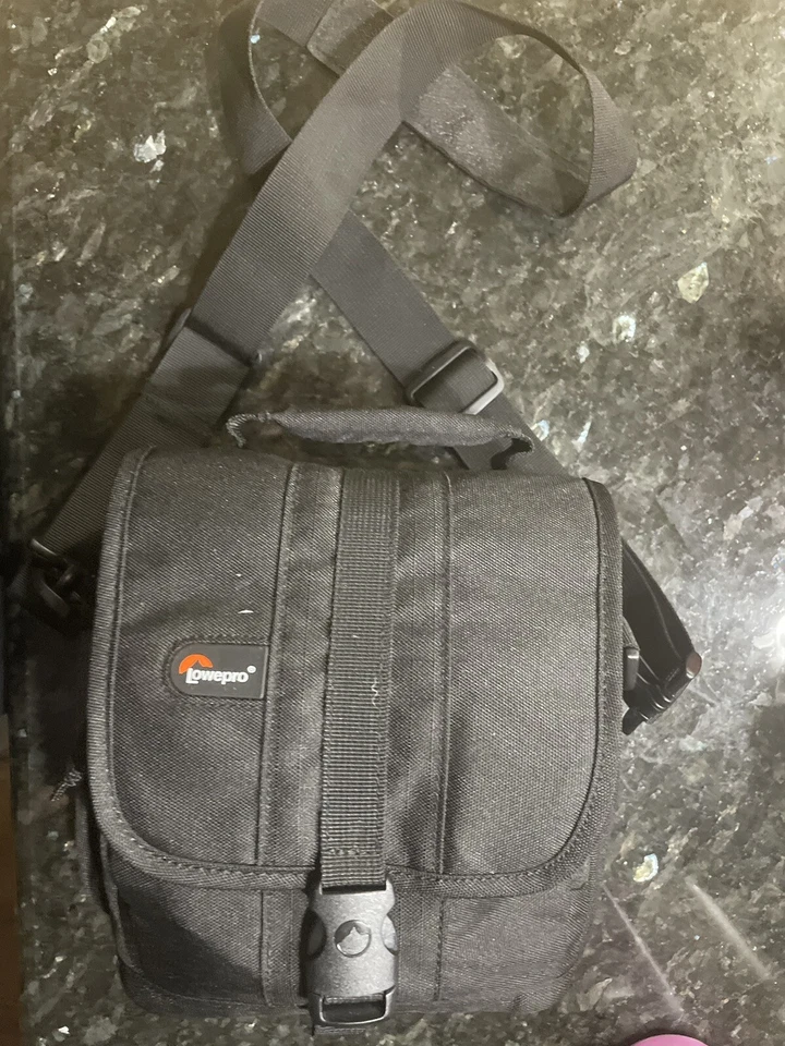 PANASONIC SDR-H100 CAMCORDER 80GB HARD DRIVE / CARD DIGITAL VIDEO CAMERA TESTED - Image 2 of 4