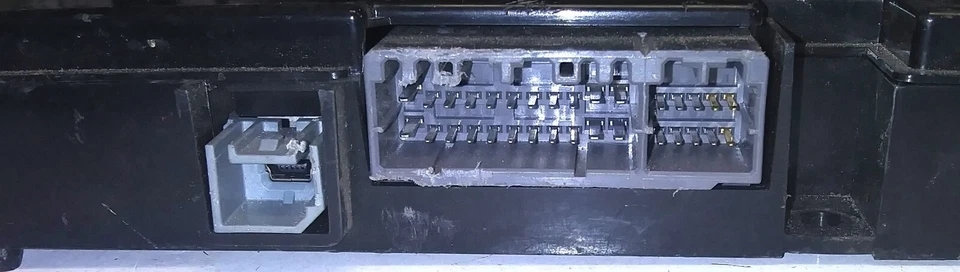 Módulo de control telemático Bluetooth 68104904AB 2011-2018 Jeep Grand Cherokee Foto 3 de 4