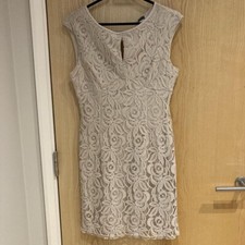 sleeveless lace cream knee length bodycon dress in size M Office Holiday summer