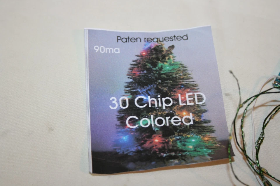 Casa delle Bambole in Miniatura Riproduzioni Creative Scala 2 Luci LED Multicolore Natale - Immagine 2 di 4