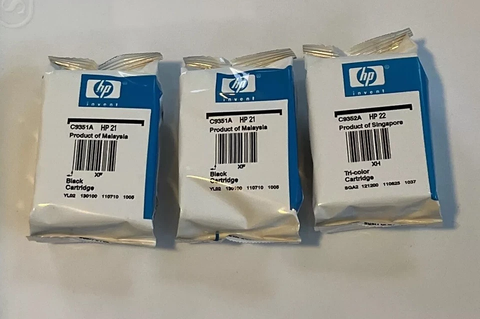 HP 21 & 22 Ink Cartridge Combo Value Pack (2) 21 Black & (1) 22 Tri Color 2/2013 - Image 2 of 4