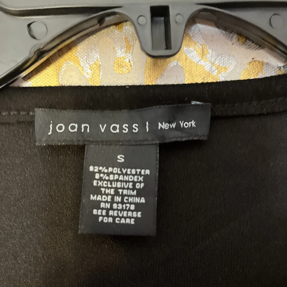 Chaqueta Joan Vass Talla Pequeña Negra Imitación Gamuza con Bolsillos y Ribete de Encaje Foto 2 de 4