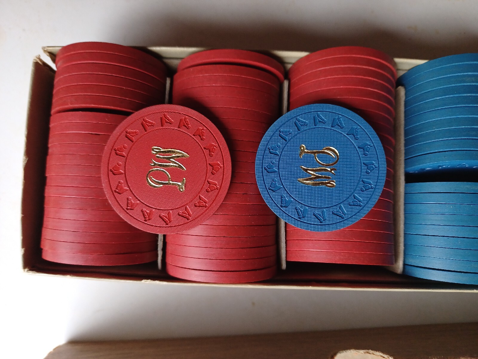 100 Lang's Blue & Red Non Duplicate Club Checks Poker Chips Las Vegas