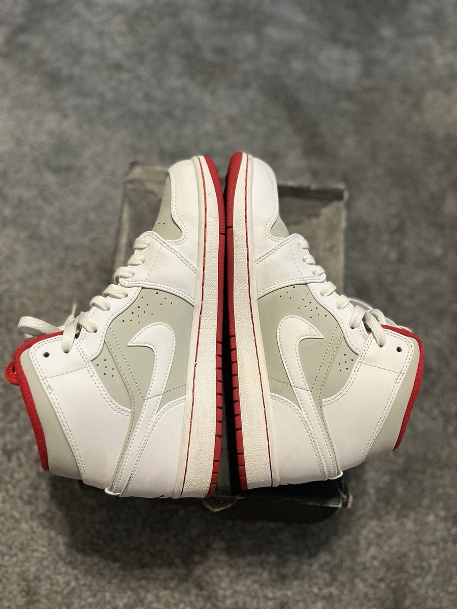 その他 NIKE AIR JORDAN 1 RETRO MID HARE JORDAN Air Jordan 1 Retro Mid 'Hare'. Nike SNKRS