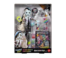 Monster High Frankie Stein Doll, Welcome Committee Set with 15 Including Poster