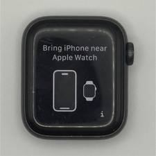 Apple Watch SE 40mm Black Aluminum  Ceramic Case